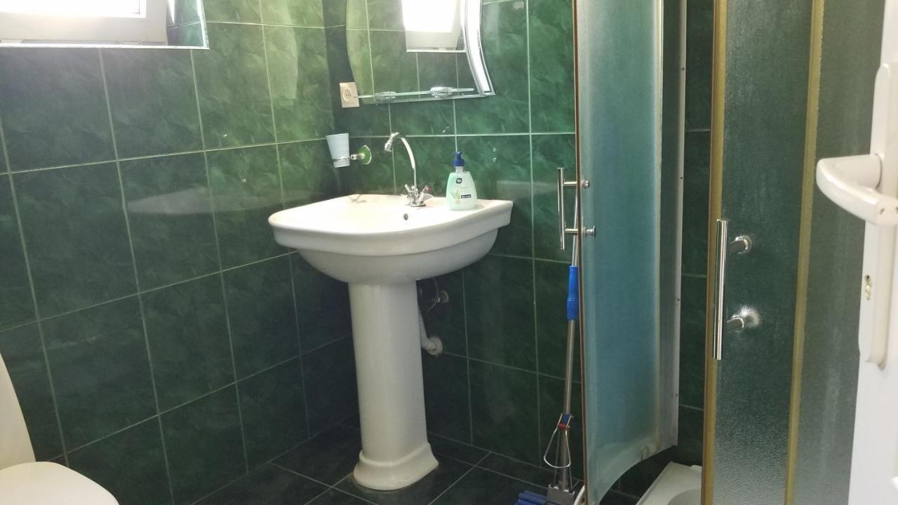 Guest House Green Rose Borjomi Dış mekan fotoğraf