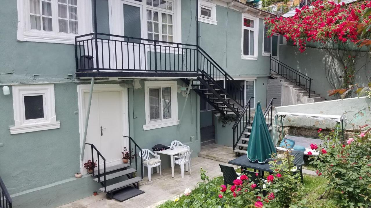 Guest House Green Rose Borjomi Dış mekan fotoğraf