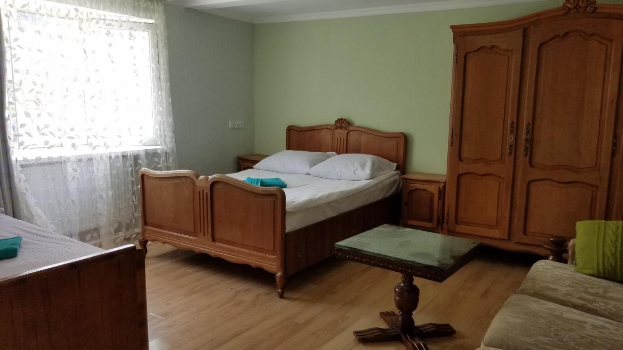 Guest House Green Rose Borjomi Dış mekan fotoğraf